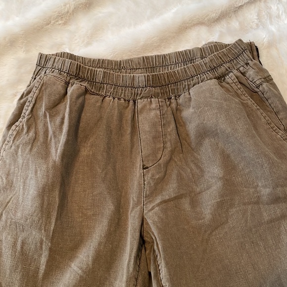 Roots Olive Green Joggers - Picture 5 of 14